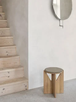 Mesa auxiliar de madera de roble Future