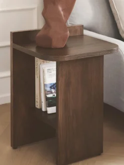 Mesa auxiliar de madera de roble Ismo