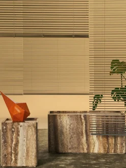 Mesa auxiliar de travertino Pietra