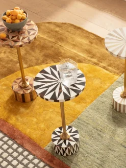 Mesa auxiliar redonda artesanal Domero