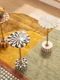 Mesa auxiliar redonda artesanal Domero