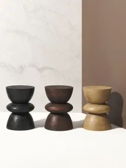 Mesa auxiliar redonda de madera de mango Benno