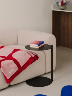 Mesa auxiliar redonda de metal Ande