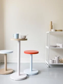 Mesa auxiliar redonda de metal Trisse