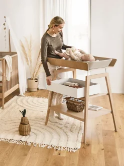 Mesa con colchón cambiador Leander Linea