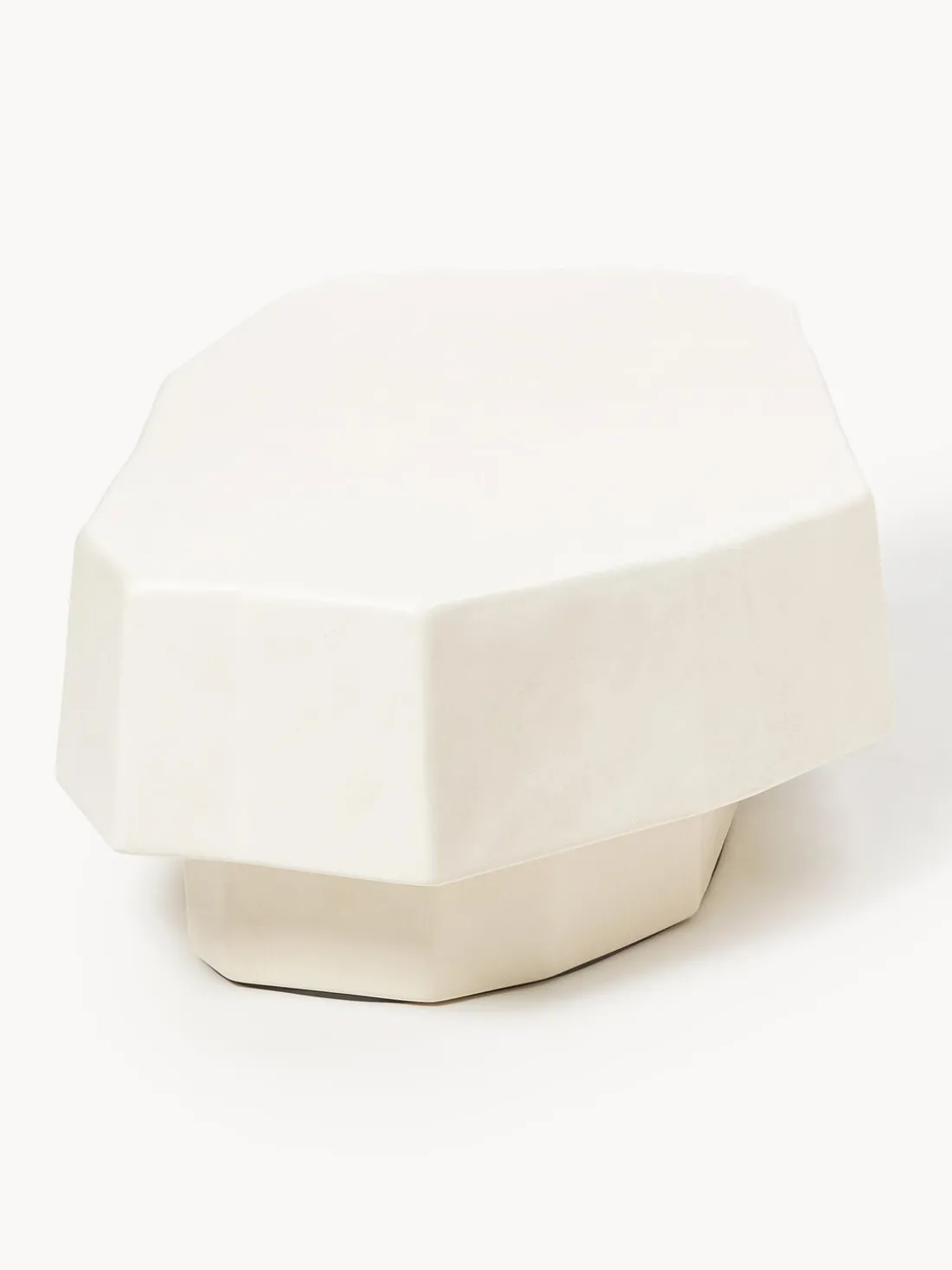 Mesa de centro de hormigón en forma orgánica Staffa