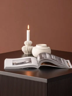 Mesa de centro de madera con relives Lenox