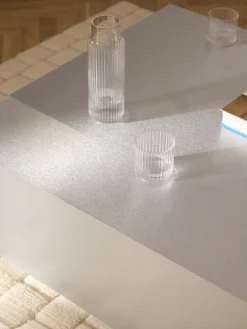 Mesa de centro en look metálico Lesley