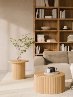 Mesa de centro redonda de madera Nele, con espacio de almacenamiento