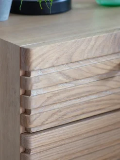 Mesilla de noche de madera Okayama