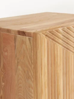 Mesita de noche de madera de fresno Louis