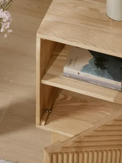 Mesita de noche de madera de fresno Louis