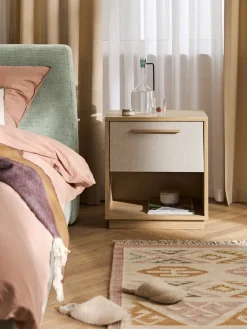 Mesita de noche de madera con frente tapizado Wisp