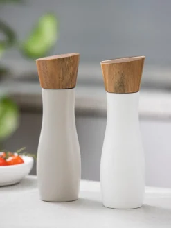Molinillo de sal y pimienta con tapadera de madera de acacia Essentials, 2 uds.