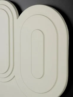 Mural en relieve de yeso enmarcado August