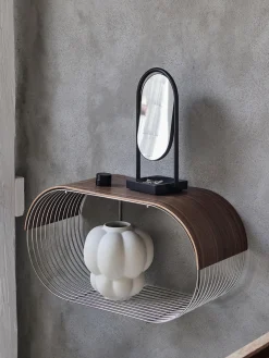 Panel para estante de pared de madera de nogal Curva