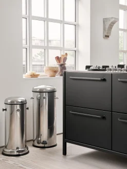 Papelera con pedal Vipp16