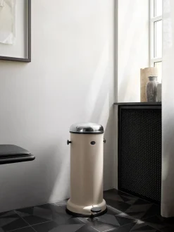 Papelera con pedal Vipp16