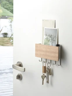 Perchero de pared con parte trasera magnética Rin