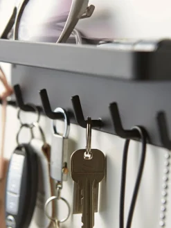 Perchero de pared con parte trasera magnética Smart