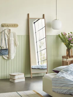 Perchero de pared de metal Form