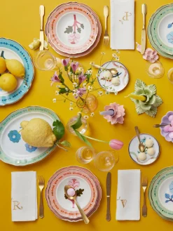 Plato hondo artesanal de porcelana Rose