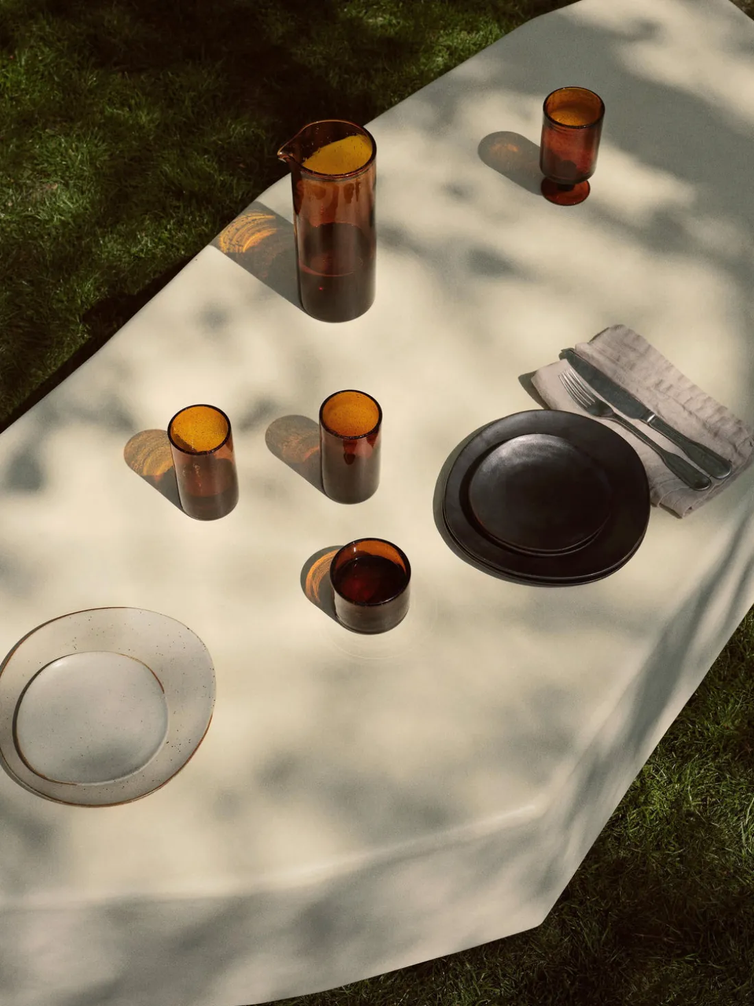 Plato llano de cerámica Flow