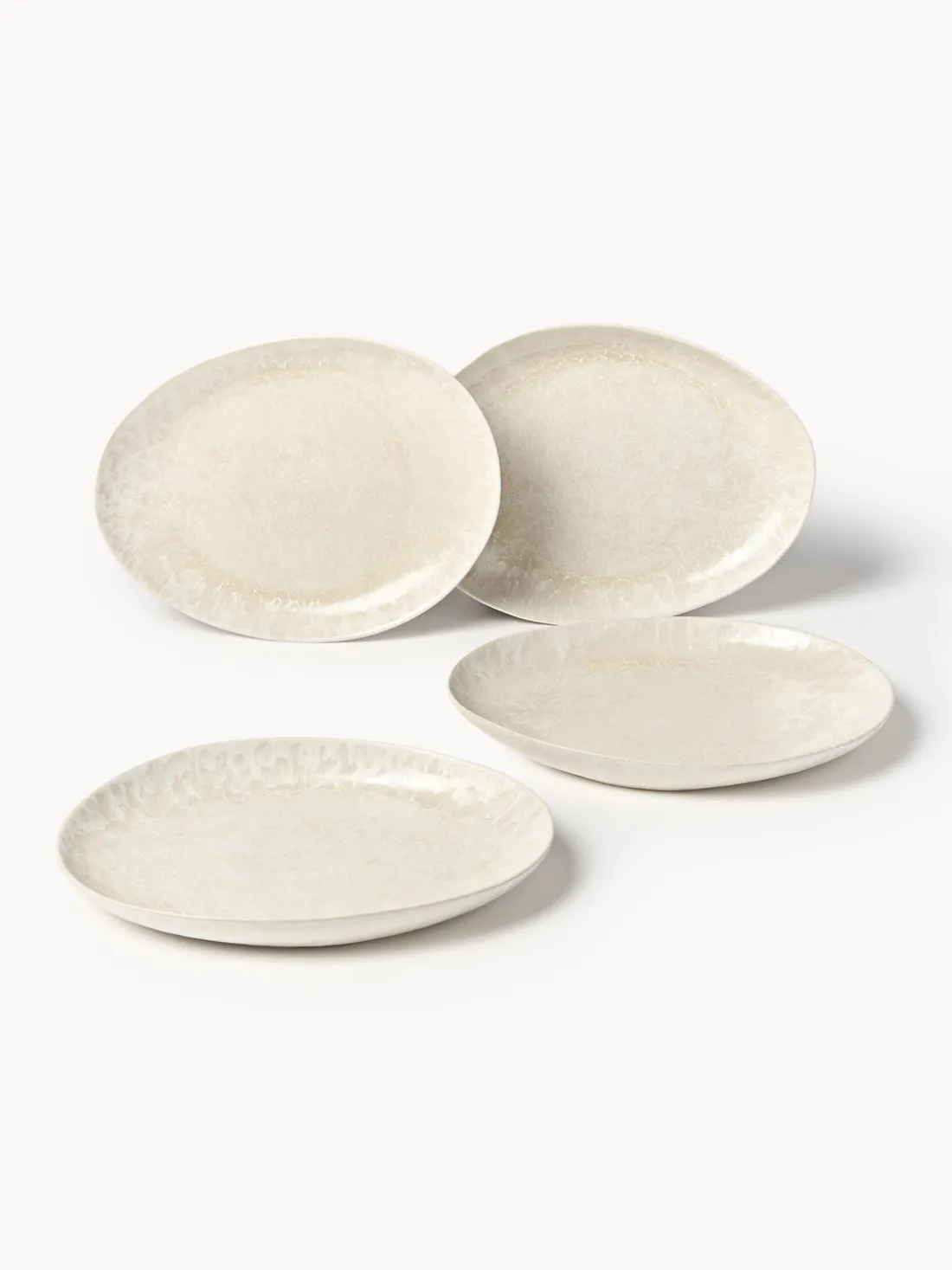 Platos llanos artesanales de forma orgánica Macey, 4 uds.