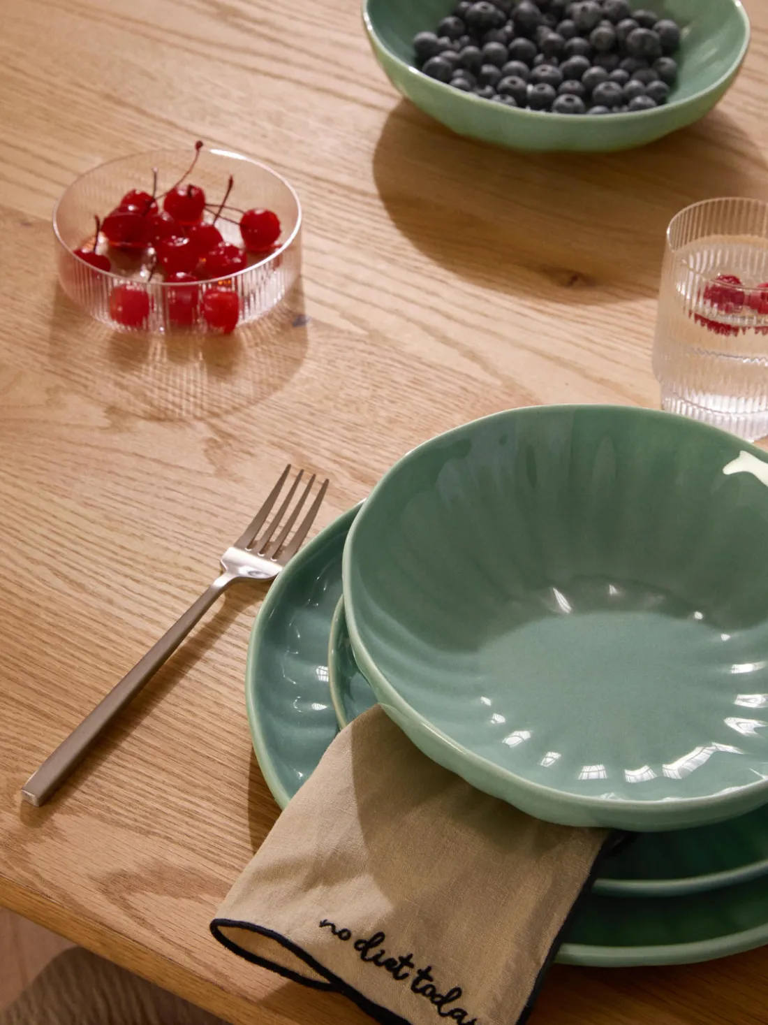 Platos postre de porcelana con relieves Sali, 4 uds.