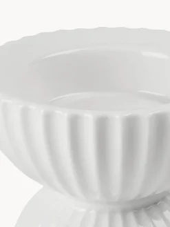Portavelas de porcelana con relieves Tura