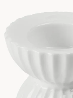 Portavelas de porcelana con relieves Tura