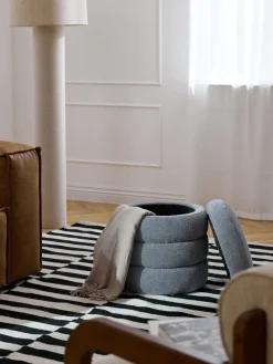 Puf con espacio de almacenamiento Alto