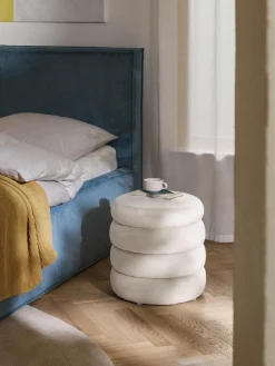 Puf de terciopelo con espacio de almacenamiento Alto