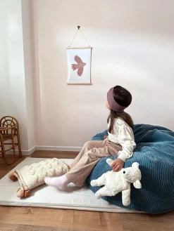 Puf infantil artesanal de pana Flora