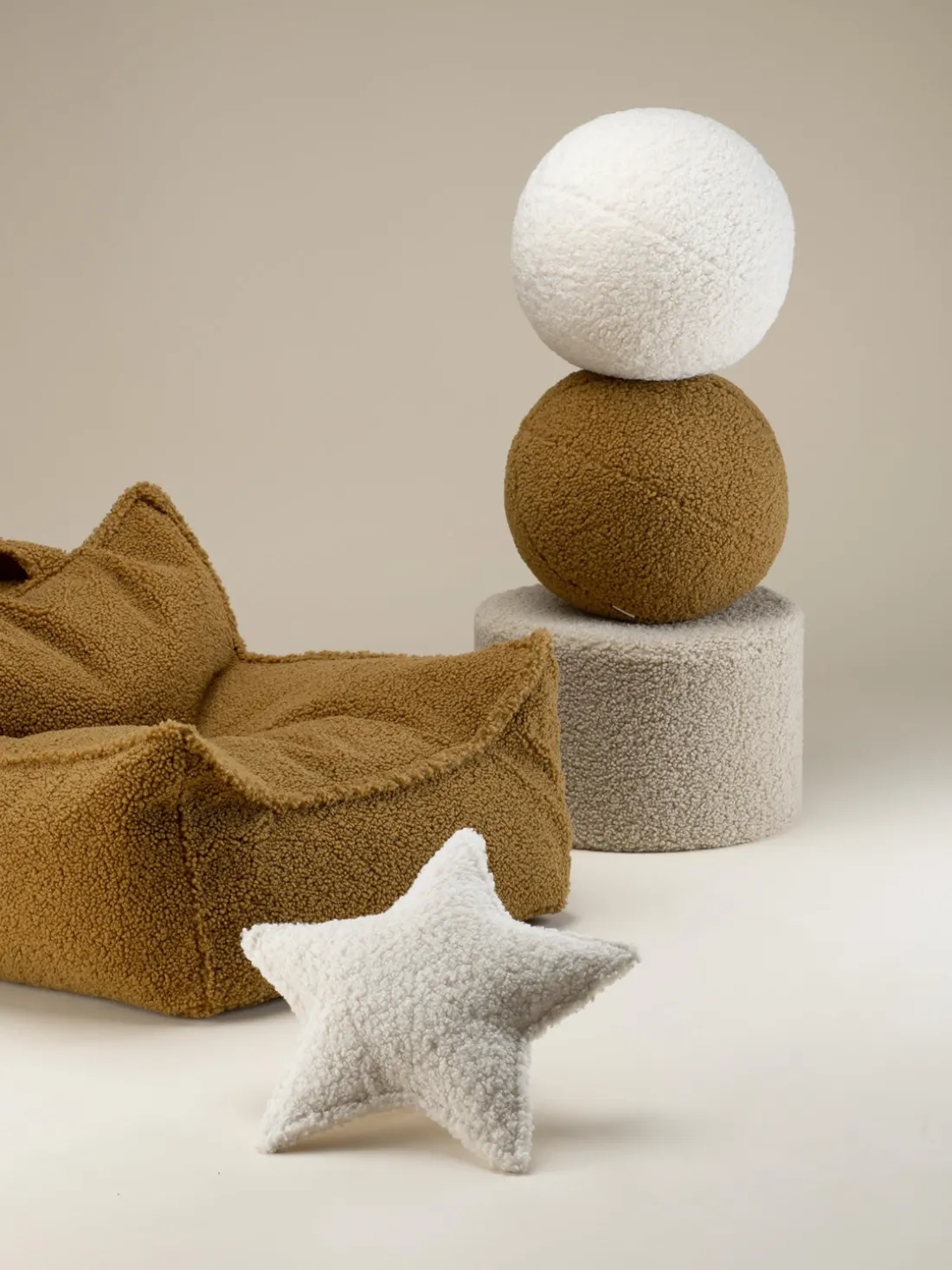 Puf infantil de borreguillo Sugar, Ø 40 cm