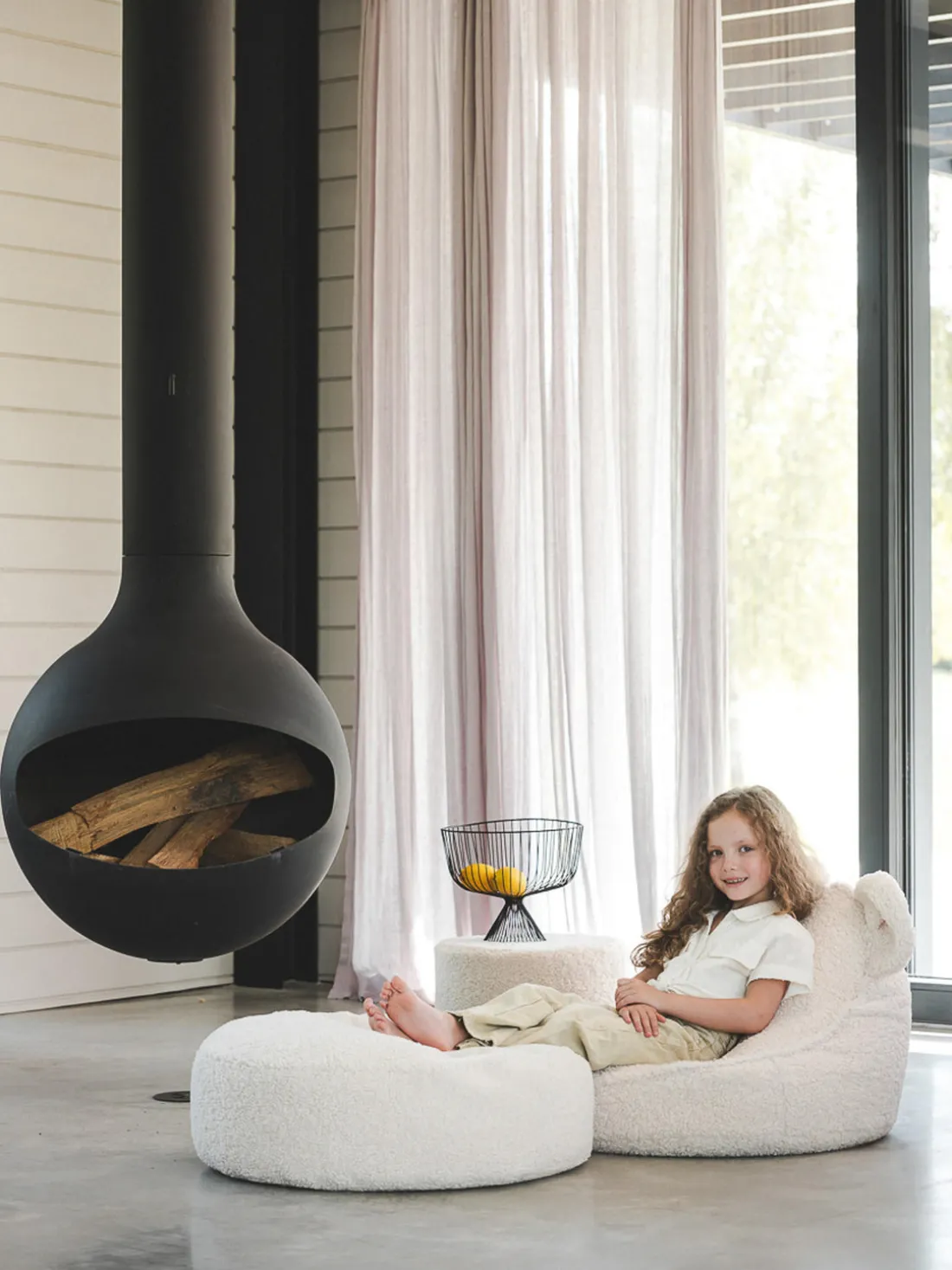 Puf infantil de borreguillo Sugar, Ø 65 cm