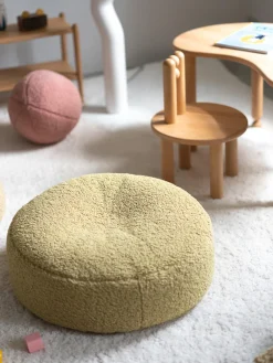 Puf infantil de borreguillo Sugar, Ø 65 cm