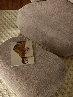 Puf reposapiés de borreguillo bouclé Alba