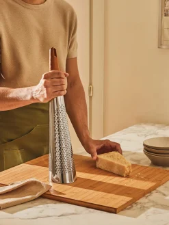 Rallador con asa de madera Todo