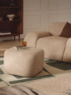 Reposapiés puf en tejido bouclé Wolke