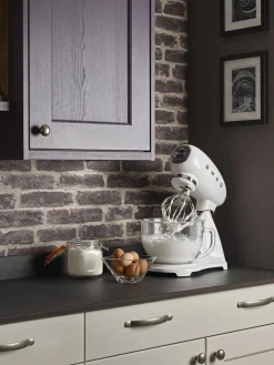 Robot amasador 50's Style