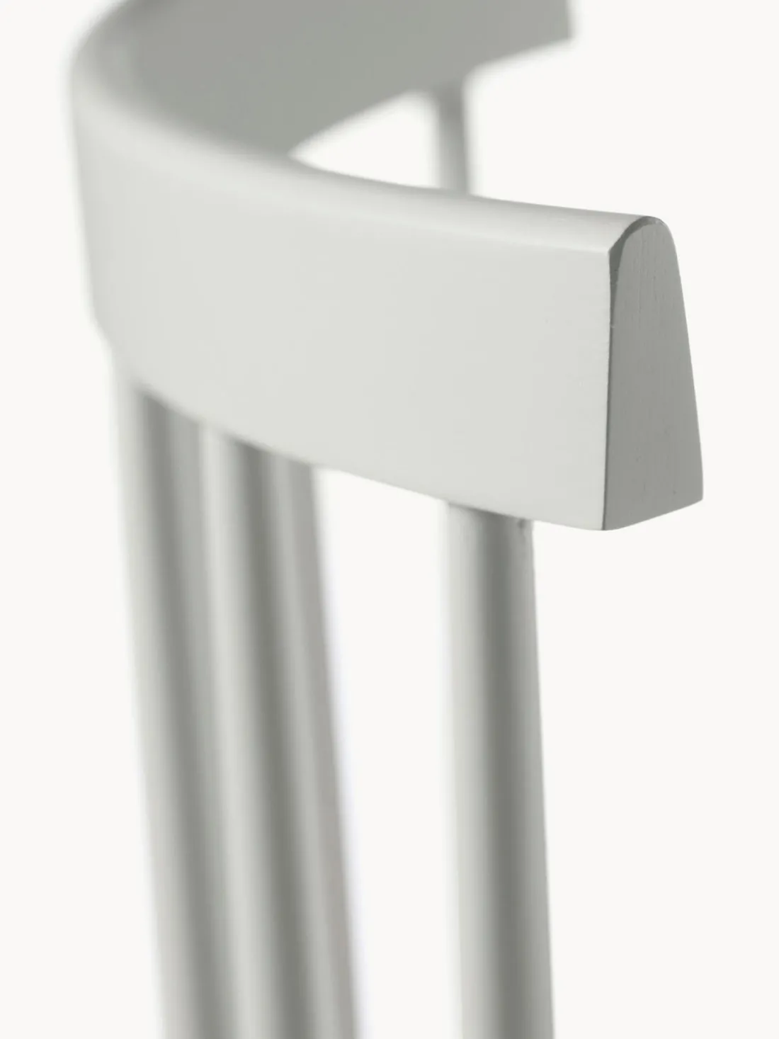 Silla artesanal de madera de haya J46