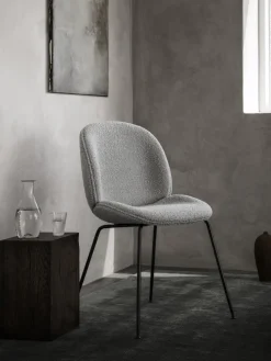 Silla tapizada Beetle