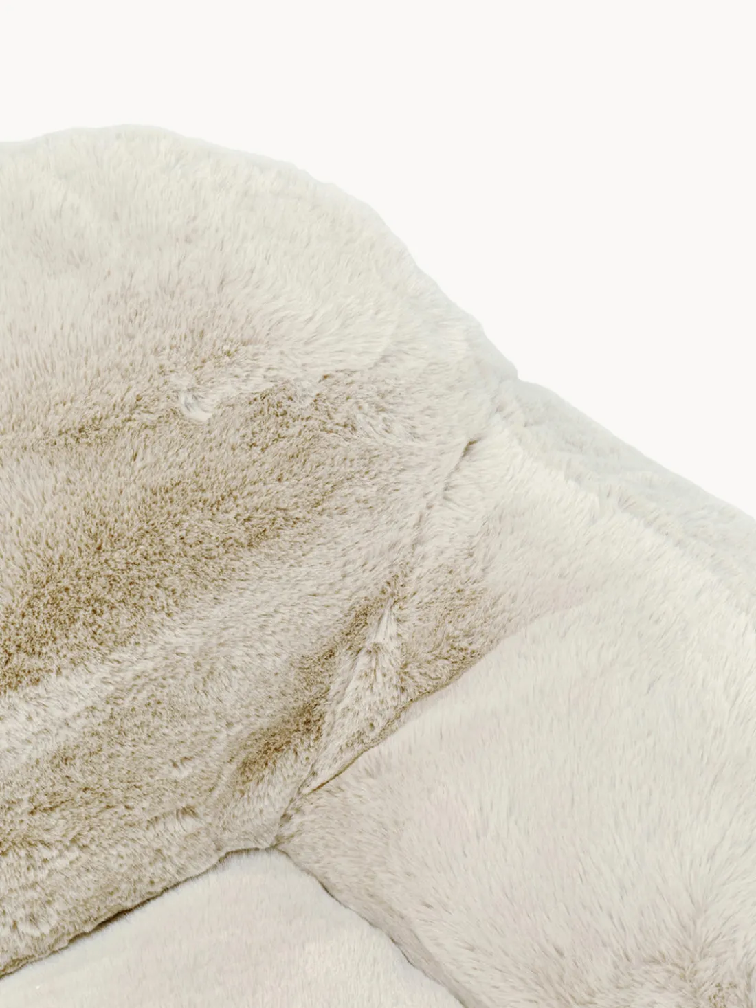 Sillón artesanal de piel sintética Mika