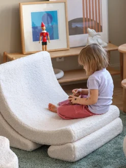 Sillón infantil artesanal de borreguillo Moon