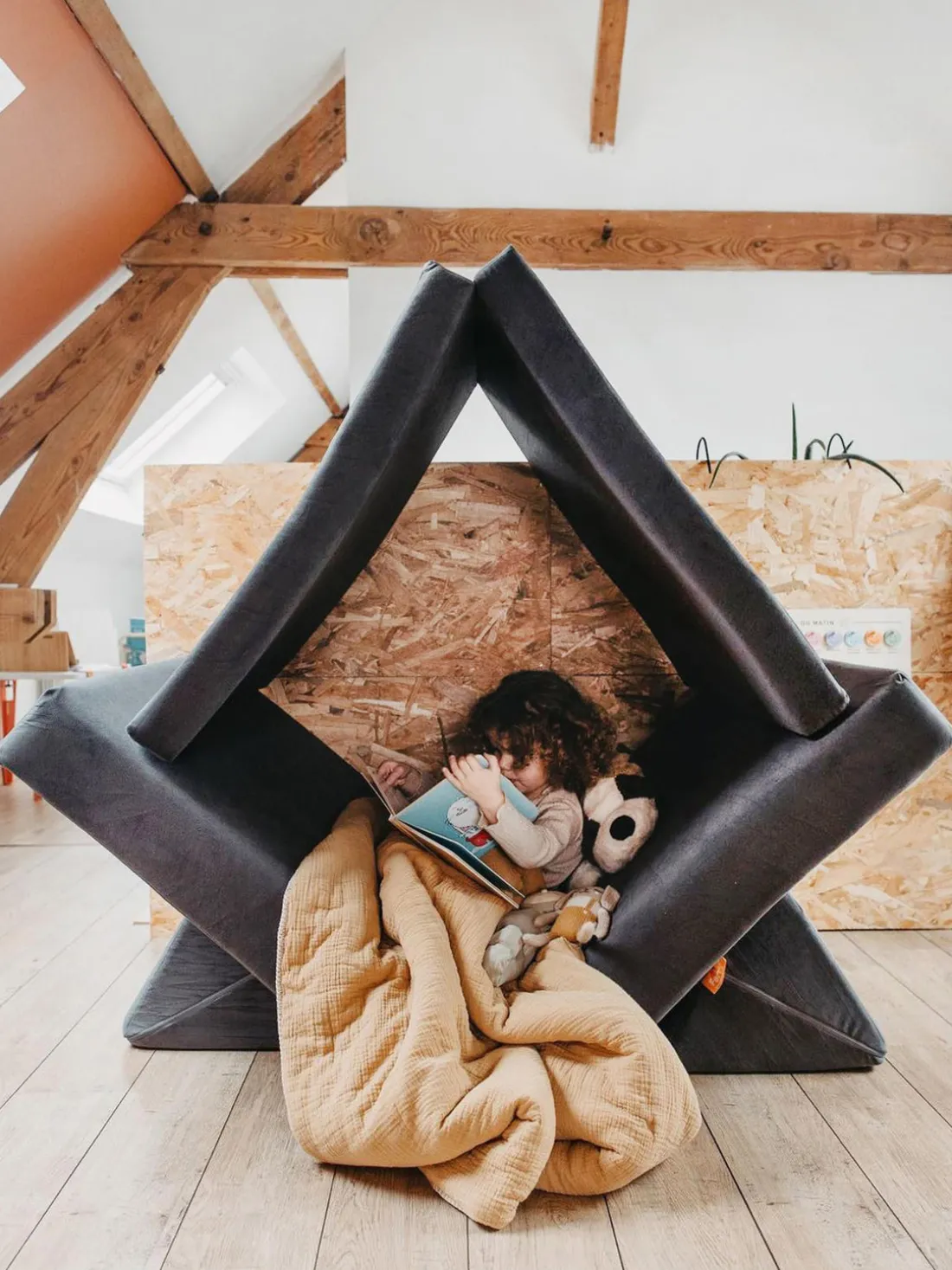 Sofá infantil modular artesanal de terciopelo Mila