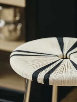 Taburete bajo Morice, negro/ivory