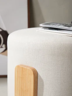 Taburete de lino con patas de madera Coffey