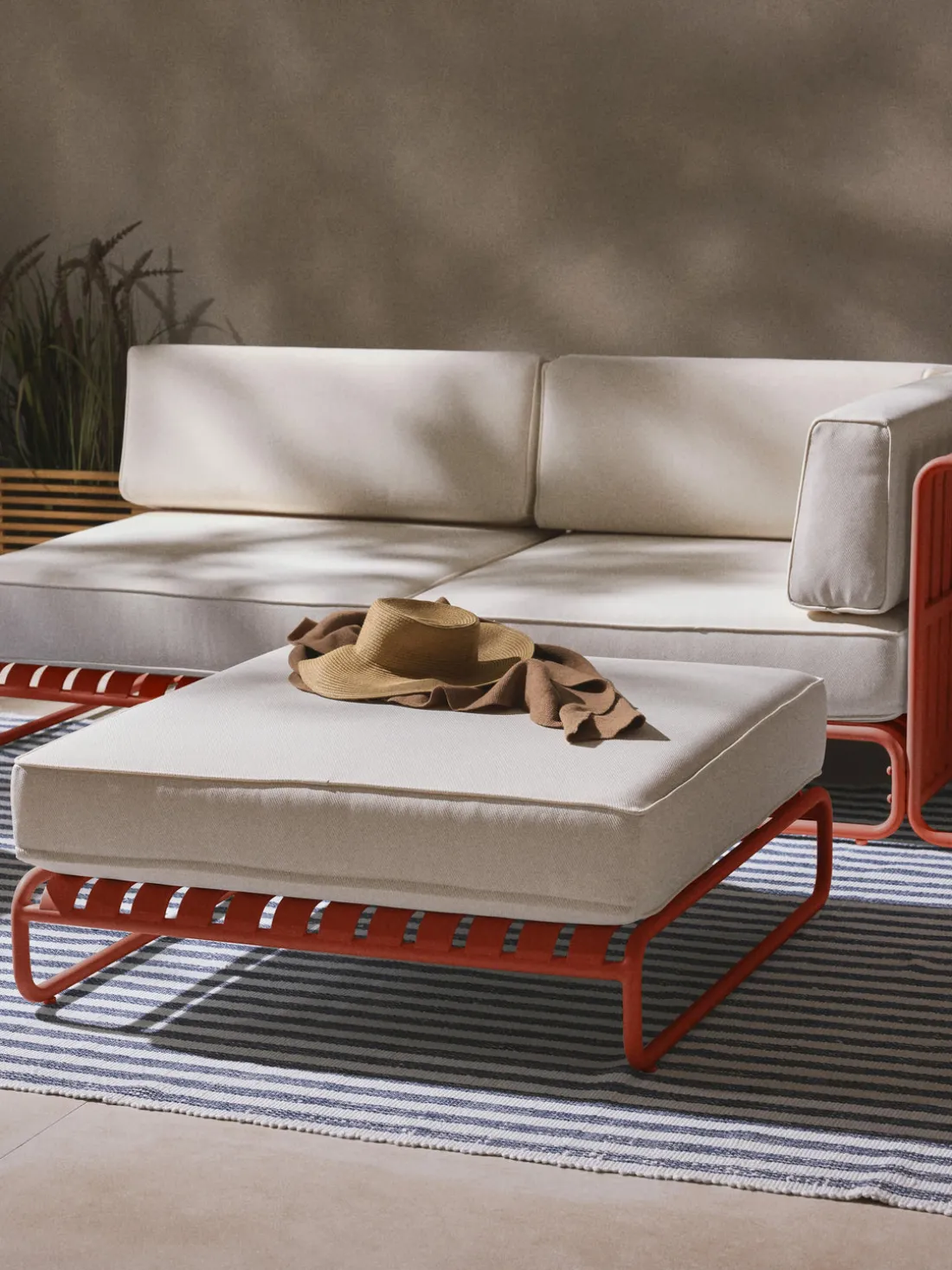 Taburete para exterior Caio