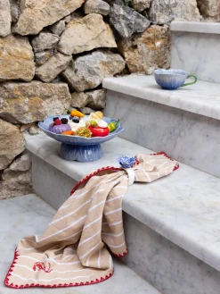 Taza de té pintada a mano Amapola